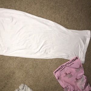 PRETTY LITTLE THING BODYCON DRESS😍